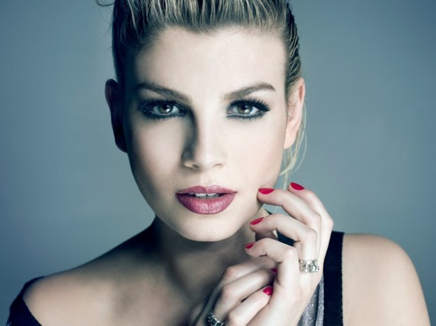 Sanremo 2015, anticipazioni vallette: Emma Marrone al fianco di Carlo Conti