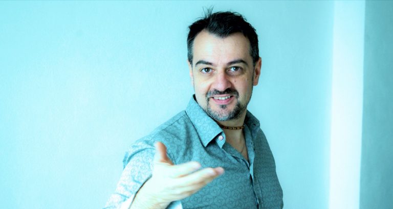I live di Limoni Theatre a Casa Sanremo